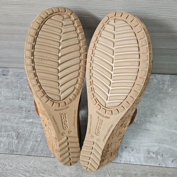 Crocs Women's A-Leigh Brown Leather Wedge Sandal Comfy Strappy Womens Size 11 - Picture 11 of 14